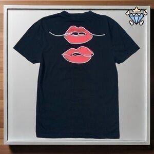 ASOS MENS MUSCLE FIT BLACK GRAPHIC TEE LIPS SIZE MEDIUM STREETWEAR CASUAL